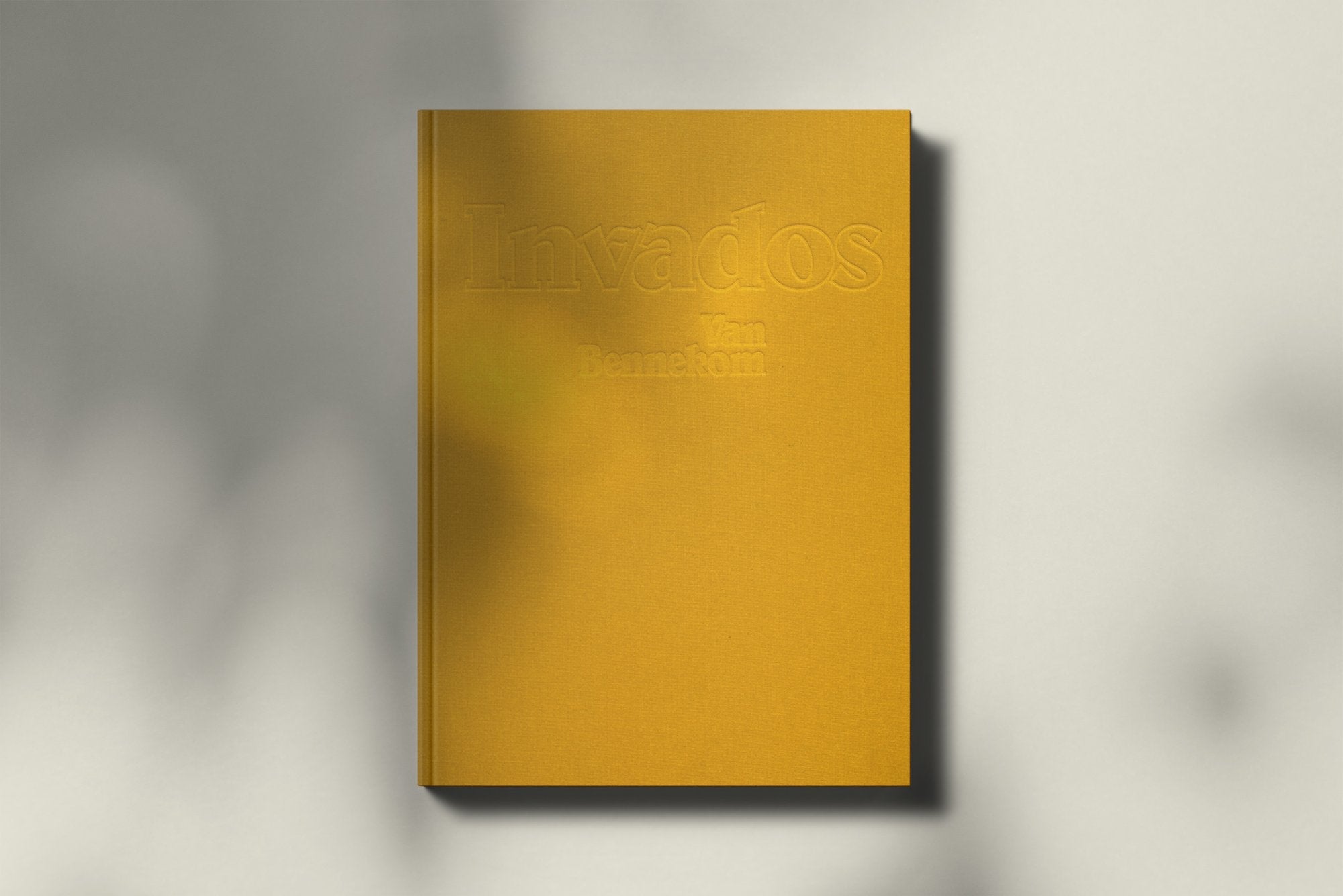 INVADOS by Van Bennekom, sunshine yellow linen cover
