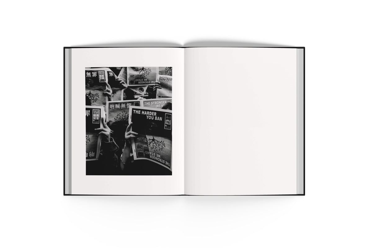 Parallel Selection – Parallel Editions